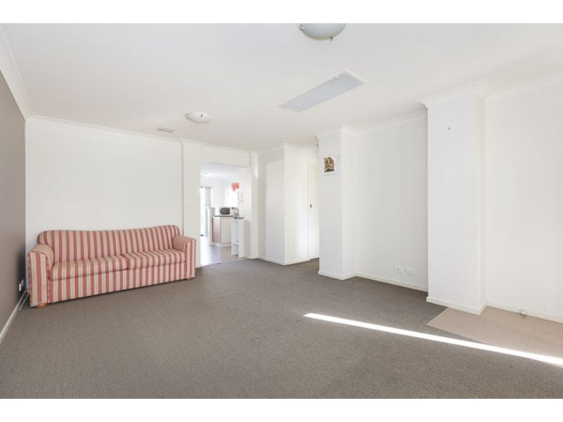 258 Anthony Rolfe Avenue, Gungahlin ACT 2912