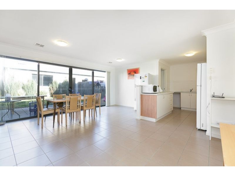 258 Anthony Rolfe Avenue, Gungahlin ACT 2912