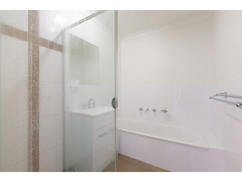 258 Anthony Rolfe Avenue, Gungahlin ACT 2912