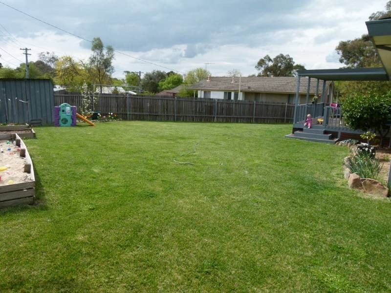 8 Trott Place, Holt ACT 2615
