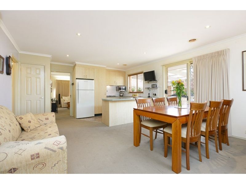 20/74 Britten Jones Drive, Holt ACT 2615