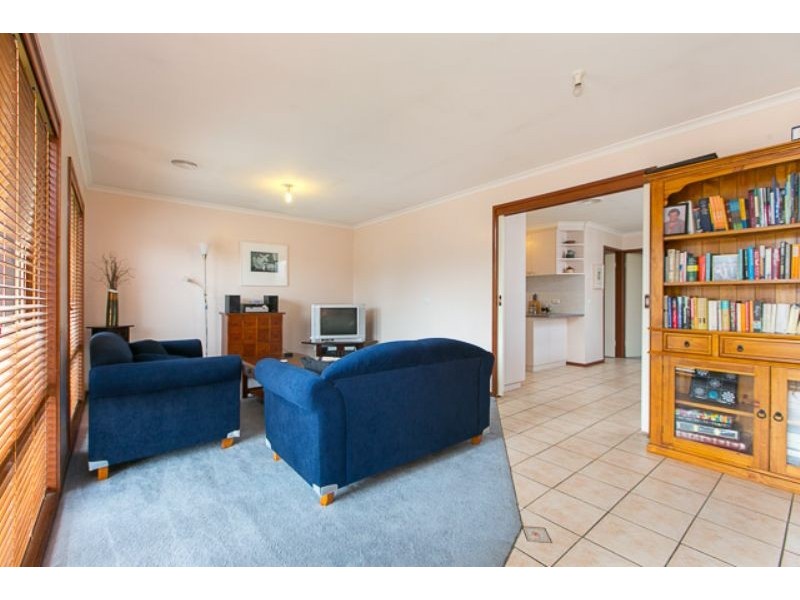 26 Britten Jones Drive, Holt ACT 2615