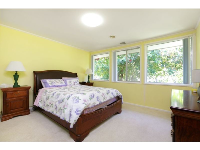 42 Lindrum Crescent, Holt ACT 2615