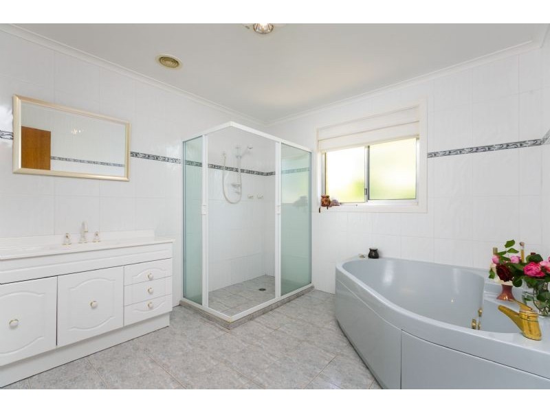 42 Lindrum Crescent, Holt ACT 2615