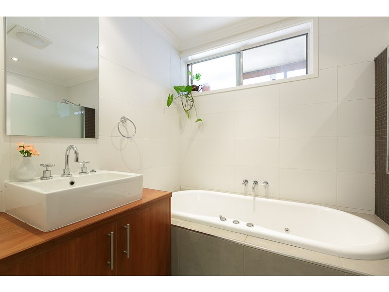 17 Bunton Place, Holt ACT 2615