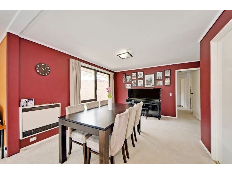 2 Rumker Place, Charnwood ACT 2615