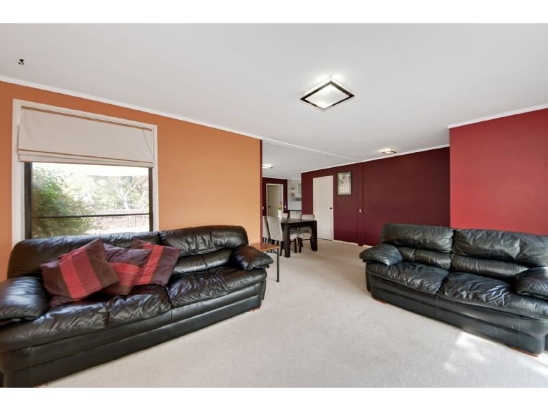 2 Rumker Place, Charnwood ACT 2615