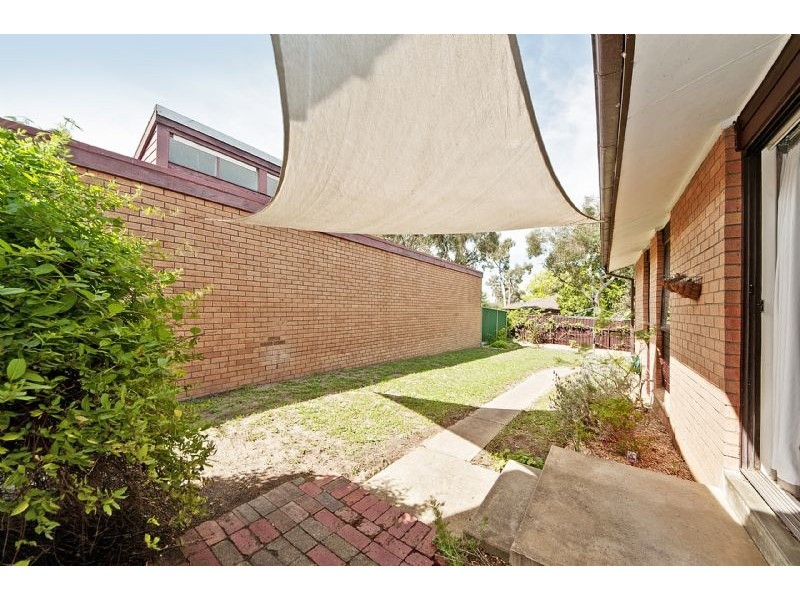 2 Rumker Place, Charnwood ACT 2615