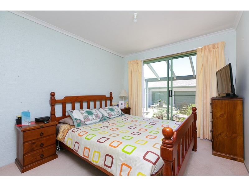 20/4 Redwood Avenue, Jerrabomberra NSW 2619