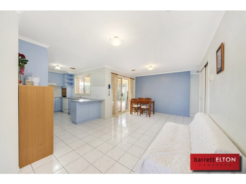 2 Elyard Place, Dunlop ACT 2615