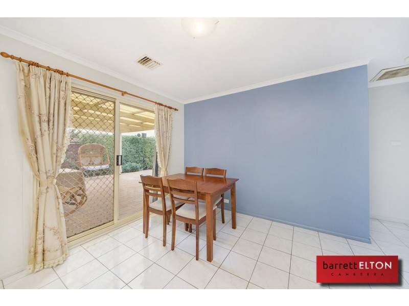2 Elyard Place, Dunlop ACT 2615