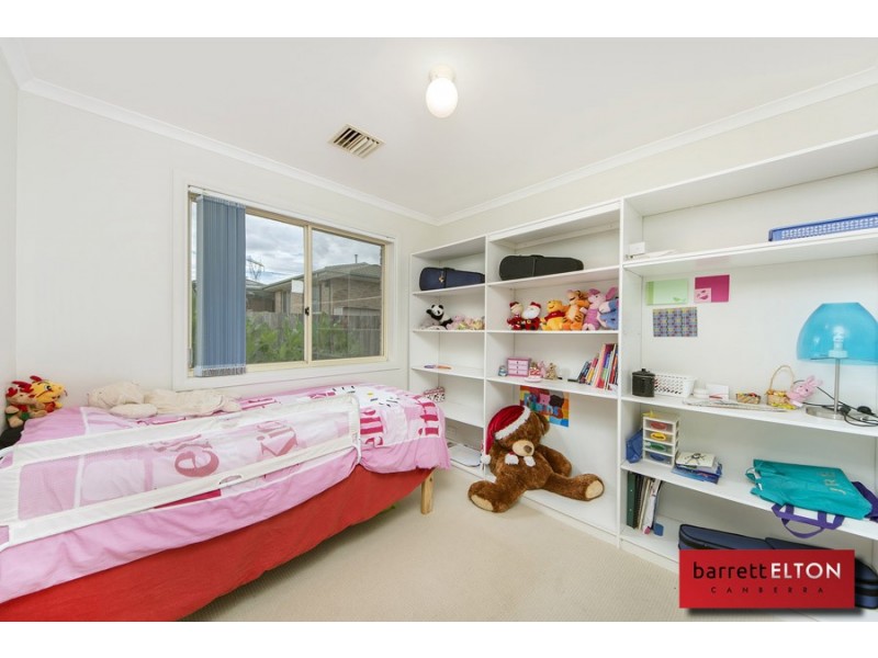 2 Elyard Place, Dunlop ACT 2615