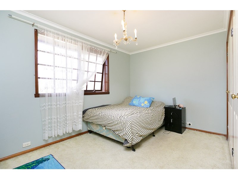 10 De Salis Street, Weetangera ACT 2614