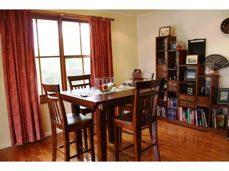 4 Lawes Place, Macgregor ACT 2615