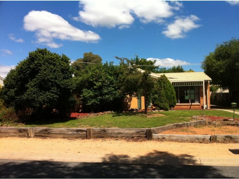 10 Whittell Crescent, Florey ACT 2615