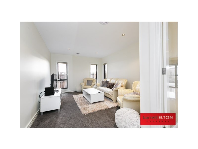 10 Volpato Street, Forde ACT 2914