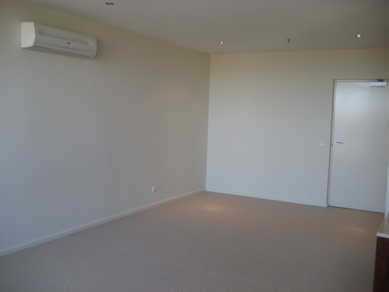 76/2 Edinburgh Avenue, City ACT 2601