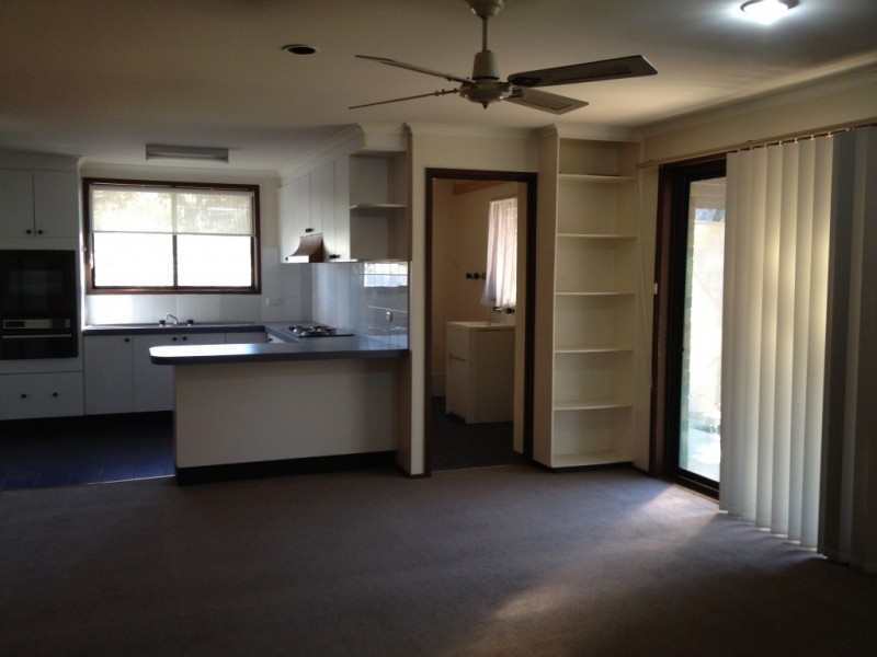 1 Herron Crescent, Latham ACT 2615