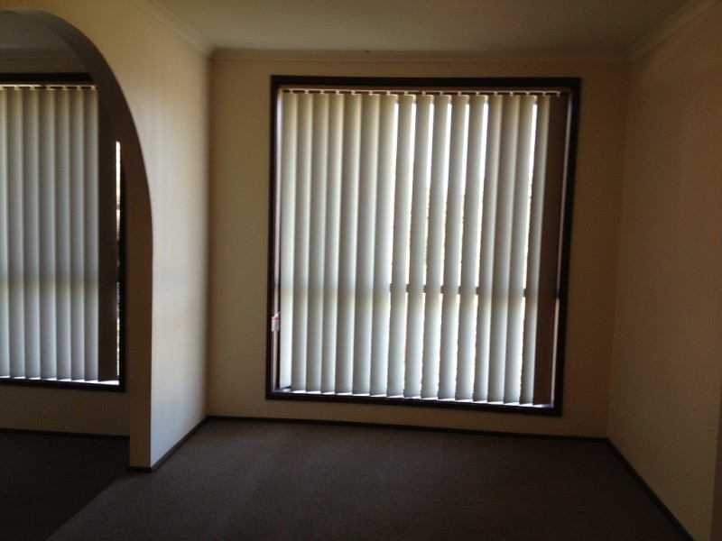 1 Herron Crescent, Latham ACT 2615