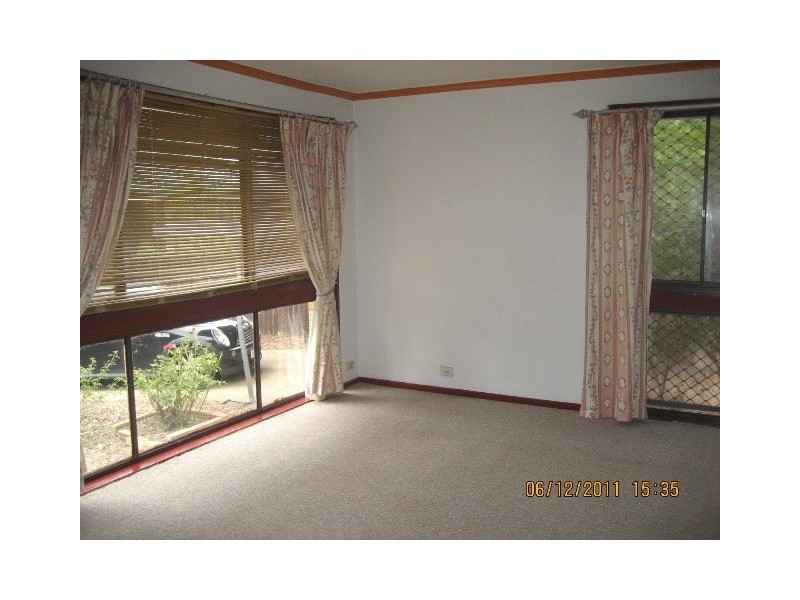 12 Landale Place, Charnwood ACT 2615