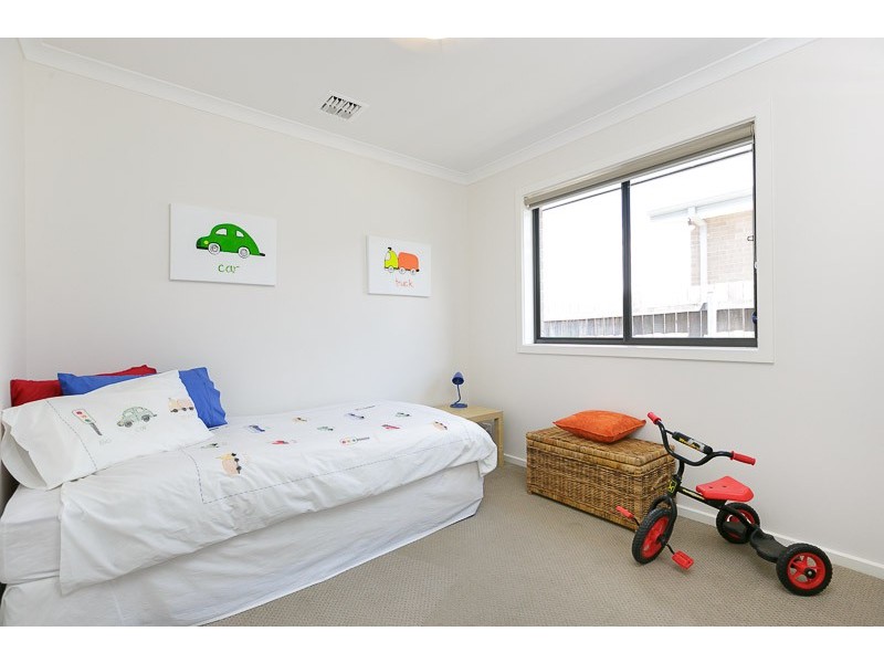 14 Arndt Street, Forde ACT 2914