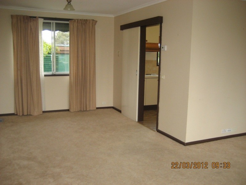 10 Horne Place, Latham ACT 2615