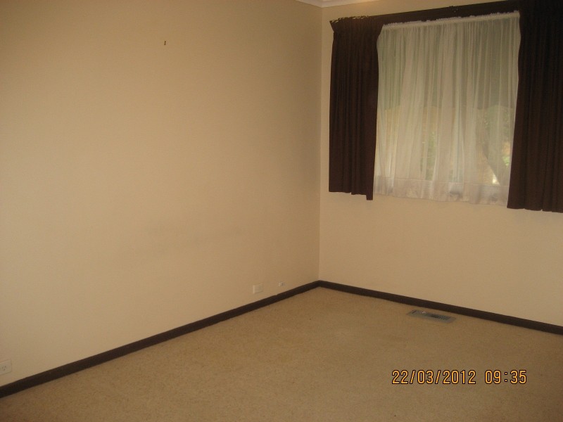 10 Horne Place, Latham ACT 2615