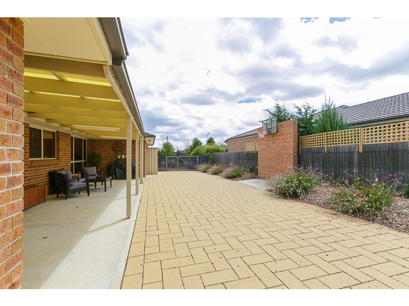 51 Polilight Street, Dunlop ACT 2615