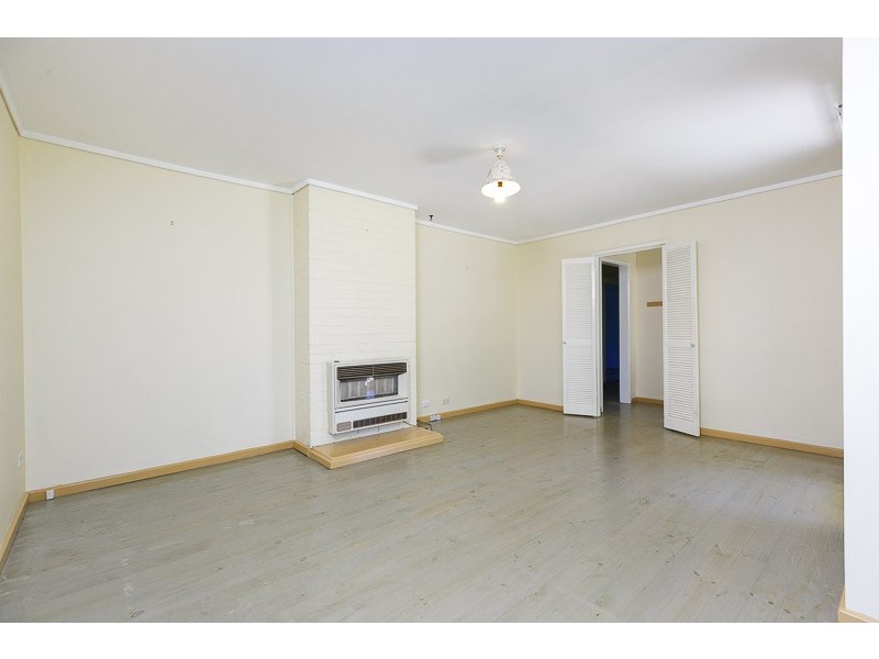 24 Yambina Crescent, Waramanga ACT 2611