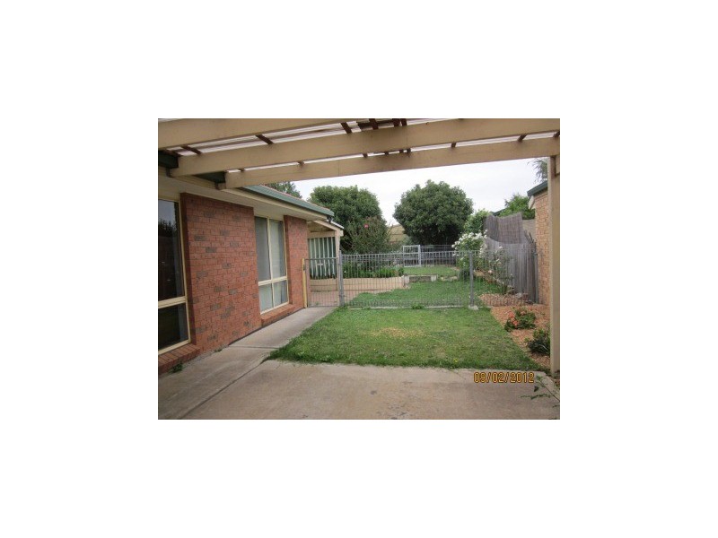 9 Thornhill Street, Dunlop ACT 2615