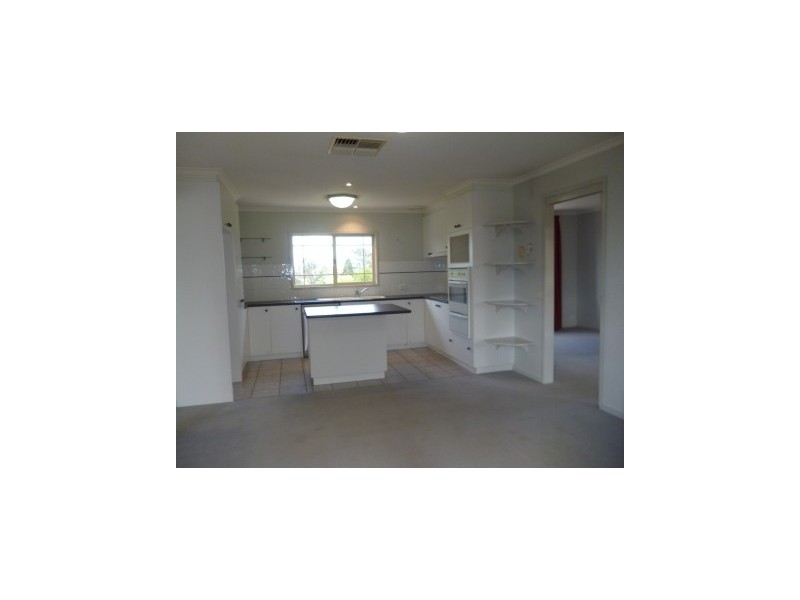 5 Maray Place, Ngunnawal ACT 2913