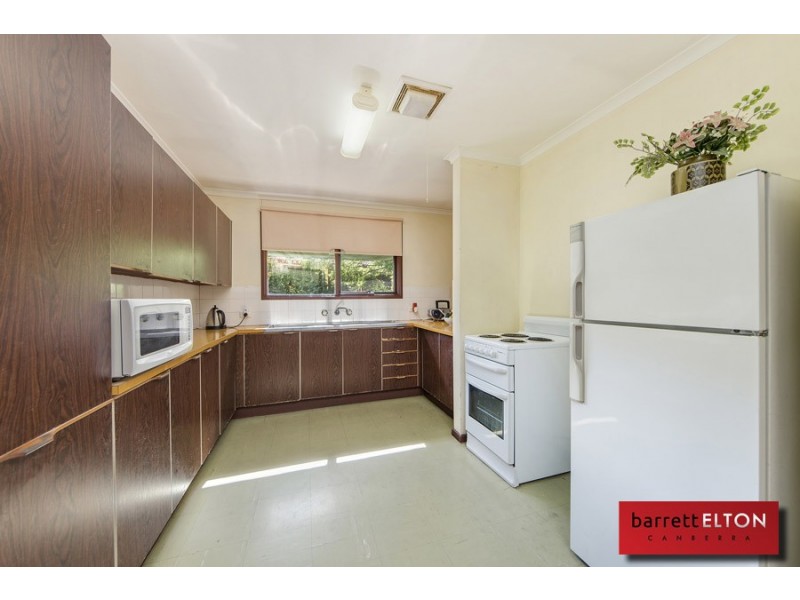 26 Hirschfeld Crescent, Macgregor ACT 2615