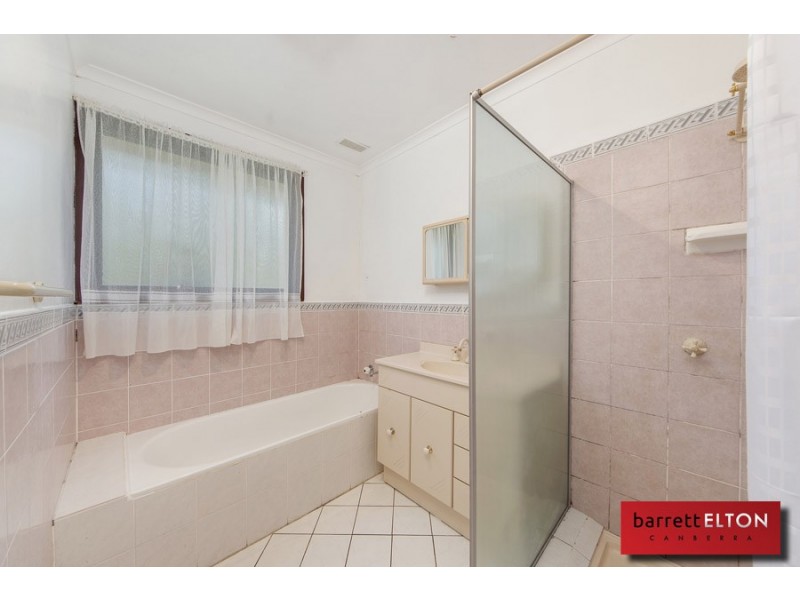 26 Hirschfeld Crescent, Macgregor ACT 2615