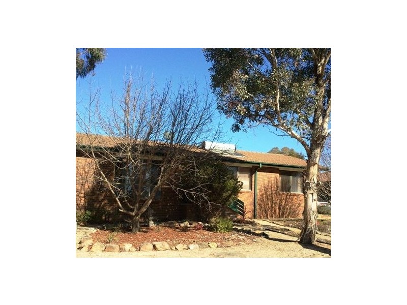 4 Macarthur Place, Latham ACT 2615