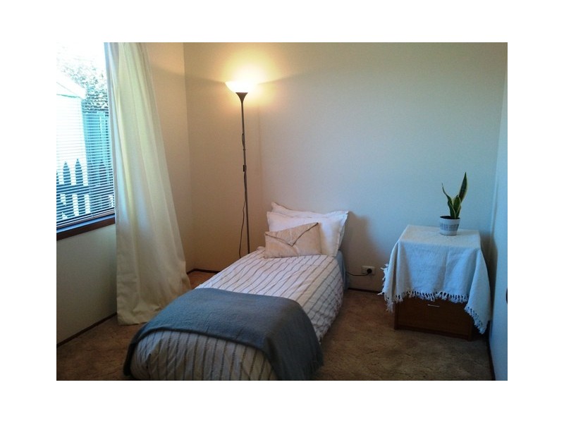 4 Macarthur Place, Latham ACT 2615