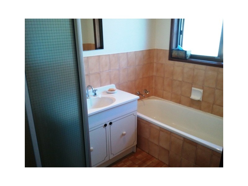 4 Macarthur Place, Latham ACT 2615