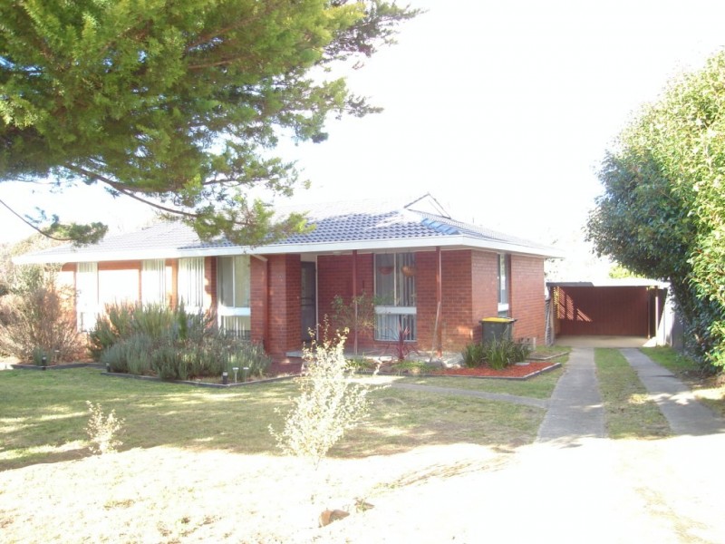 6 Stralia Place, Melba ACT 2615