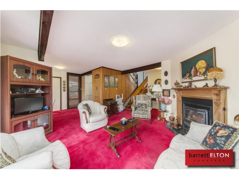 14 Solomon Crescent, Latham ACT 2615