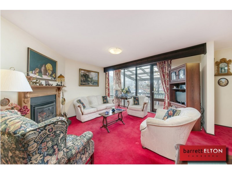 14 Solomon Crescent, Latham ACT 2615