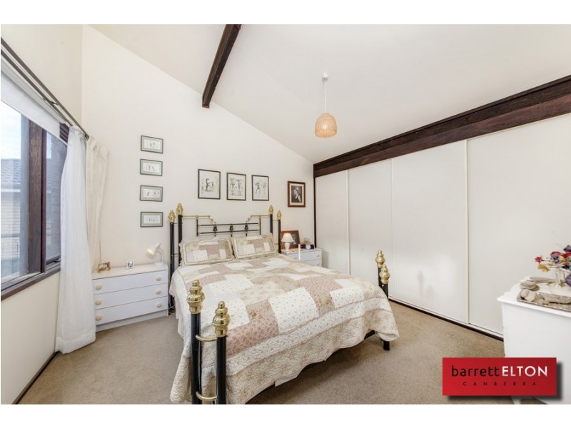 14 Solomon Crescent, Latham ACT 2615