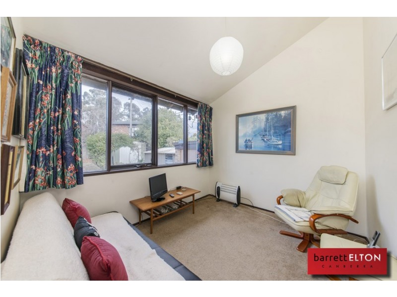 14 Solomon Crescent, Latham ACT 2615