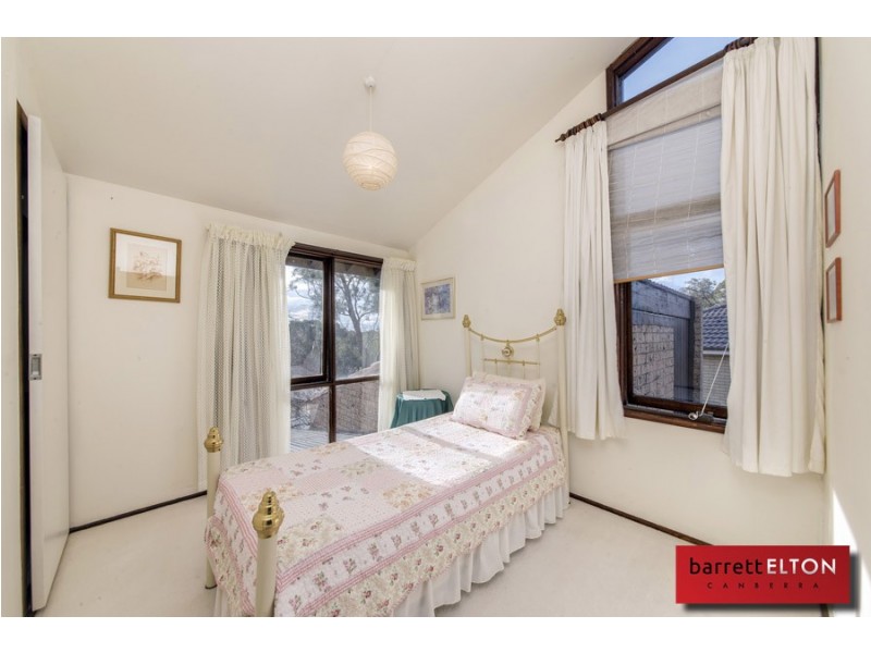 14 Solomon Crescent, Latham ACT 2615