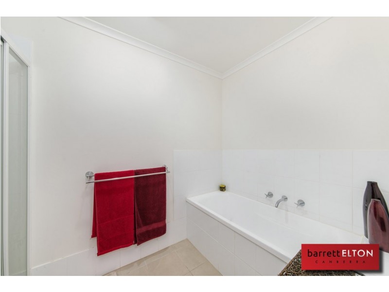 30 Bryan Hudson Street, Macgregor ACT 2615