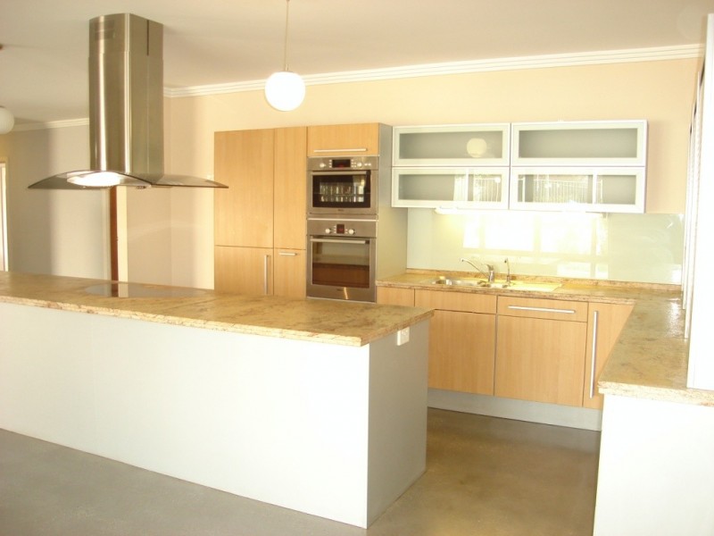 31 Calder Crescent, Holder ACT 2611