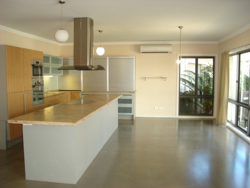 31 Calder Crescent, Holder ACT 2611