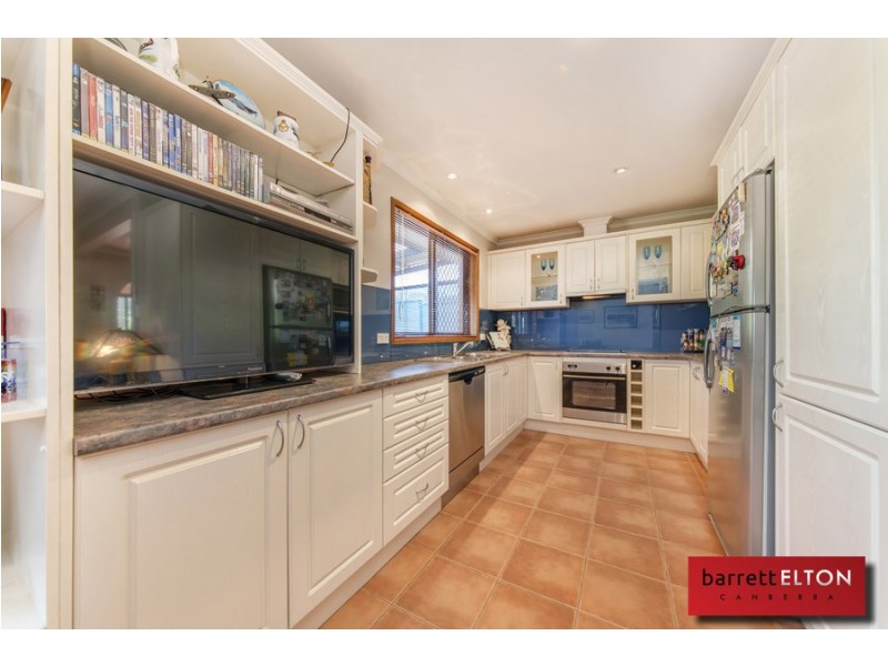 8 Schuler Place, Mckellar ACT 2617