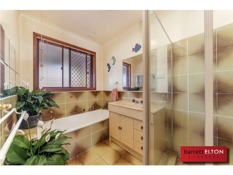 8 Schuler Place, Mckellar ACT 2617