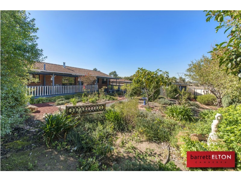 8 Schuler Place, Mckellar ACT 2617