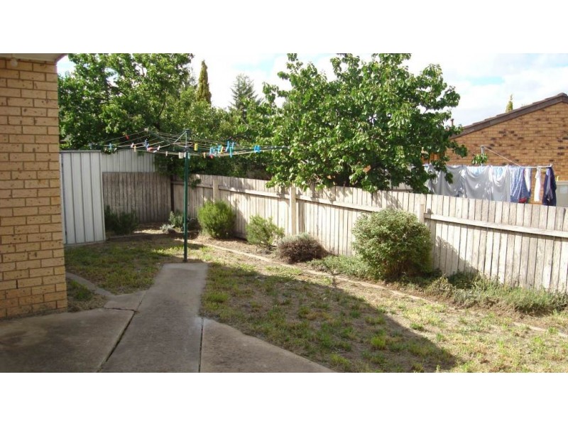 16 Samuels Crescent, Ngunnawal ACT 2913