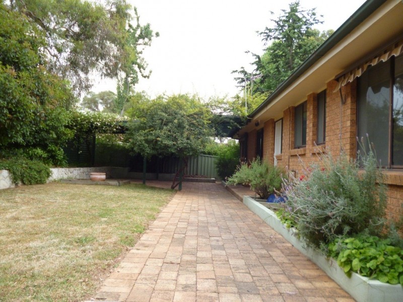 51 Barnard Cir, Florey ACT 2615